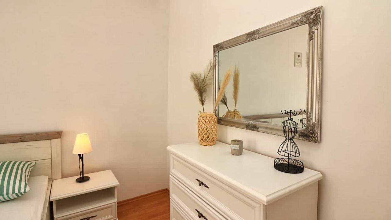 Apartmani Meri Jezera Eksteriør billede